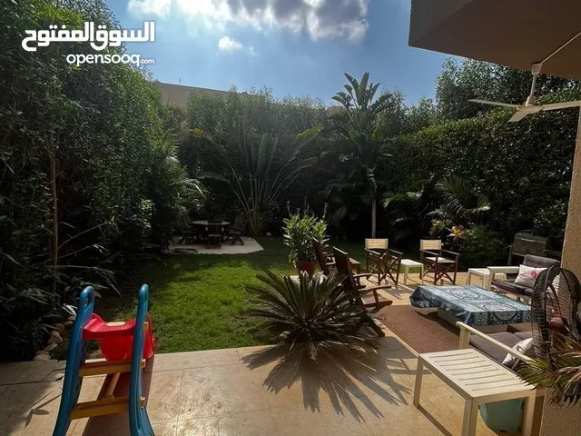 279 m2 4 Bedrooms Villa for Sale in Giza Sheikh Zayed