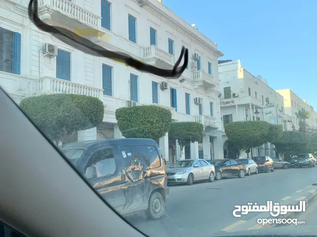 200 m2 4 Bedrooms Apartments for Sale in Tripoli Omar Al-Mukhtar Rd