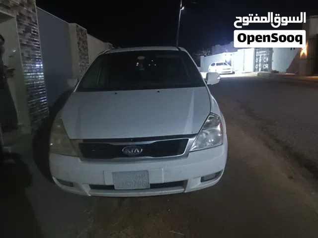 Used Kia Sedona in Bani Walid