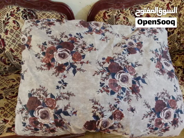 لحفه صوف تفصيل جديد غير مستعمل. عدد لحفه 3.يجن مفرد صوف اصلي سعر لحاف 25 قابل تفاوض بشي بسيط