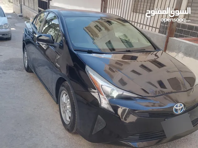 Used Toyota Prius in Amman