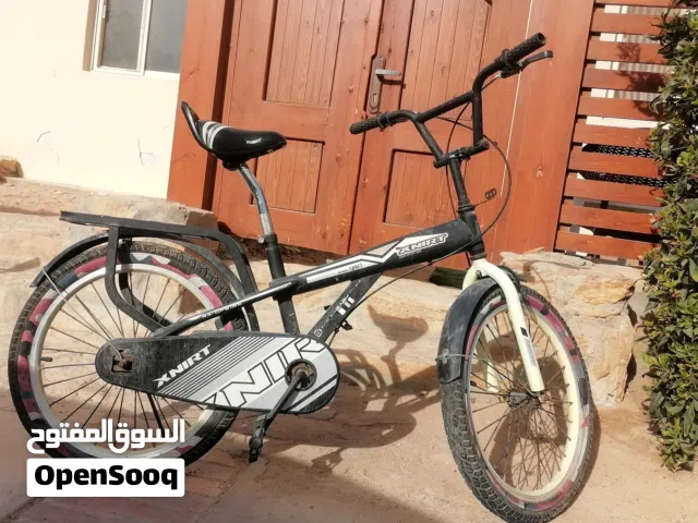 عجلة أطفال تناسب سن من 8 الي 11