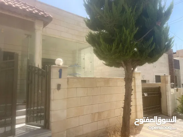 450 m2 4 Bedrooms Townhouse for Sale in Amman Abu Nsair