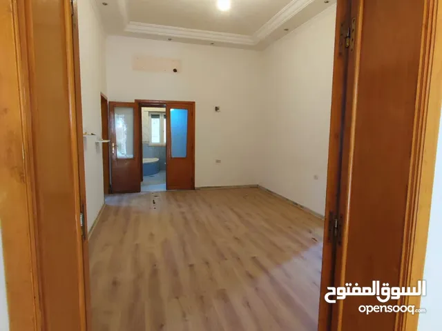 200 m2 2 Bedrooms Townhouse for Rent in Tripoli Al-Hashan
