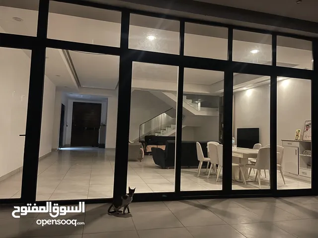 800 m2 More than 6 bedrooms Villa for Sale in Muscat Amerat