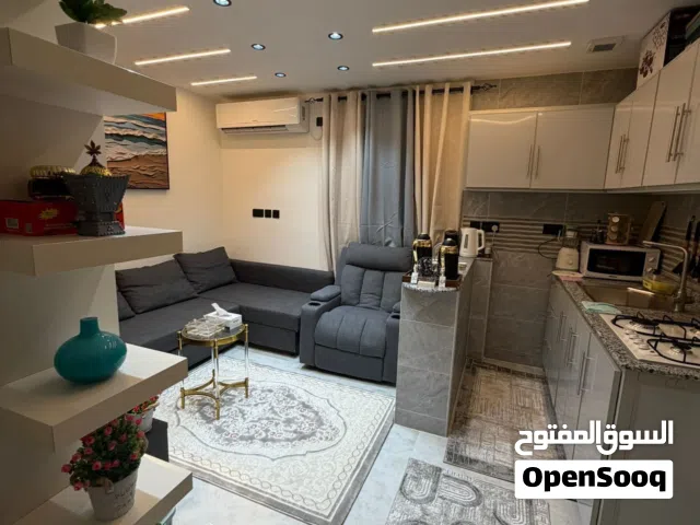 غرفة وصالة مفروشة بلكامل للإيجار بلعقيلة