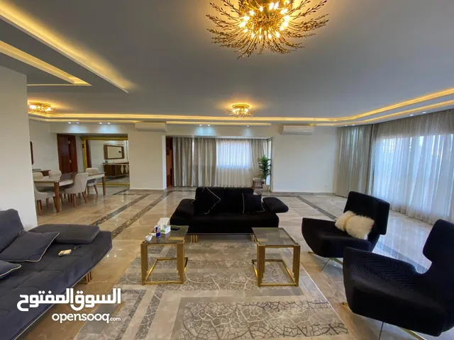 240 m2 3 Bedrooms Apartments for Sale in Cairo Heliopolis