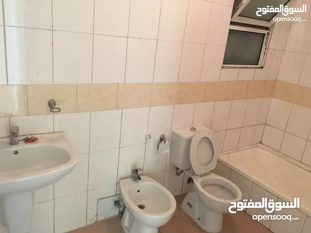 170 m2 3 Bedrooms Apartments for Rent in Amman Deir Ghbar
