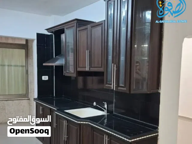 200 m2 3 Bedrooms Apartments for Rent in Ramallah and Al-Bireh Al Irsal St.