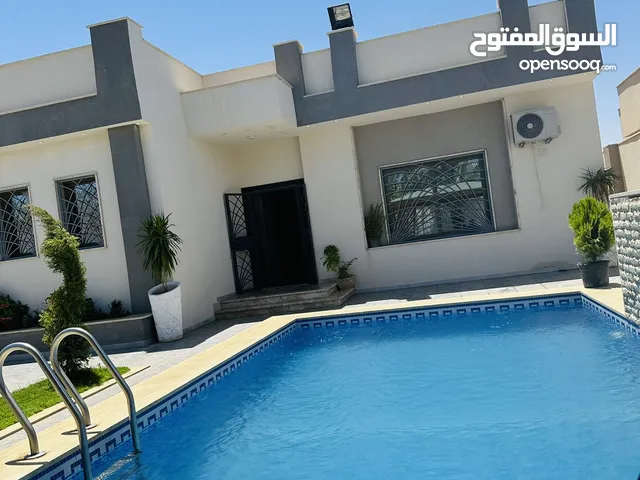 130 m2 2 Bedrooms Townhouse for Rent in Tripoli Al-Baesh