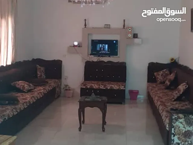2 Bedrooms Chalet for Rent in Benghazi Al-Faqa'at