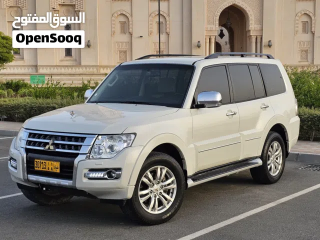 2020 ميتسوبيشي باجيرو GLS Top