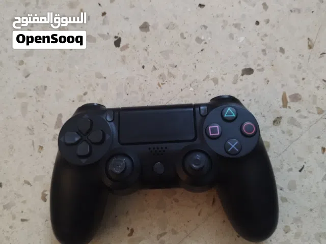 يد بلايستيشن 4 بدون مشكله فقط القير مافي مشكله بتتحرك بسعر مناسب 3دناننير الموقع اربد بيت راس
