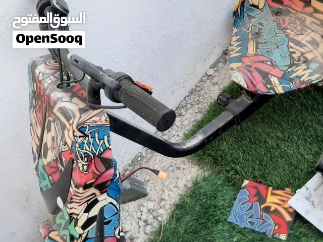 سيارة سكوتر دراجة