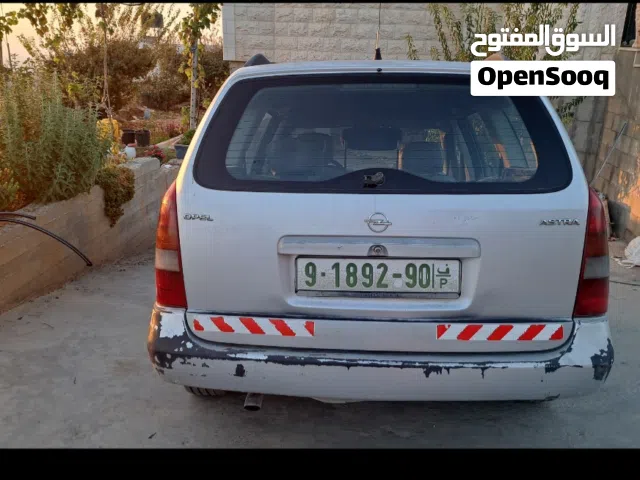1998 أوبل استرا Standard