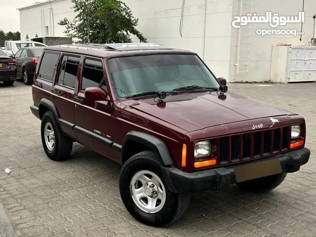 جيب شروكي 2000