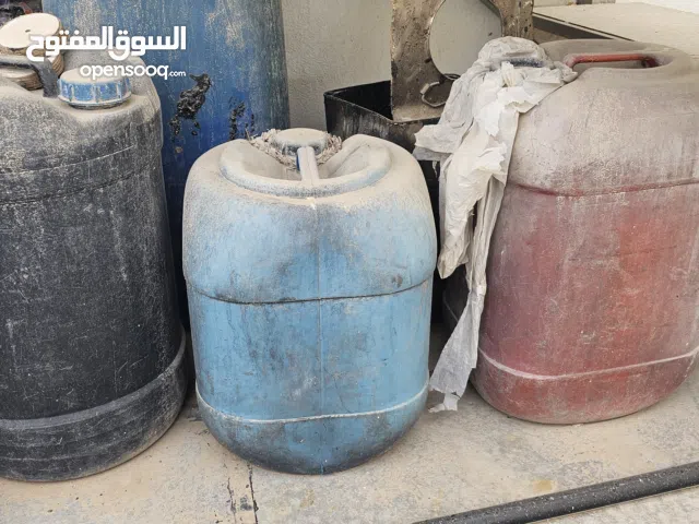 يوجد جليكان نفط او بنزين 25 لتر فما فوق