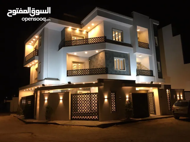 720 m2 More than 6 bedrooms Villa for Sale in Tripoli Souq Al-Juma'a