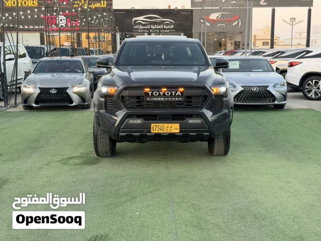 تويوتا تاكوما TRD Pro 2025 أسمنتي نظيف مع ضمان شامل وميزات حديثة