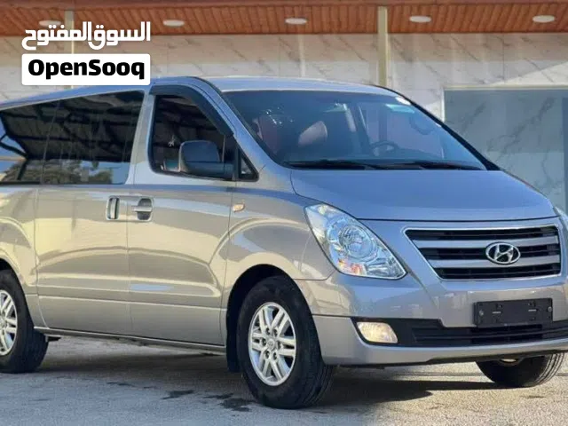 باصات للايجار مع السائق فقط 10 مقاعد  لجميع انحاء المملكة  مطار الملكة علياء.. جسر الملك حسين