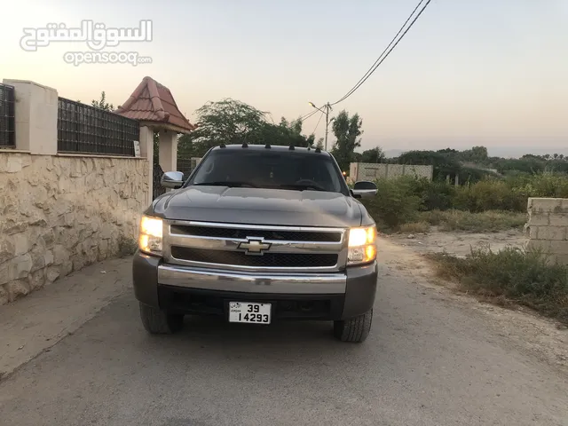 Used Chevrolet Silverado in Amman