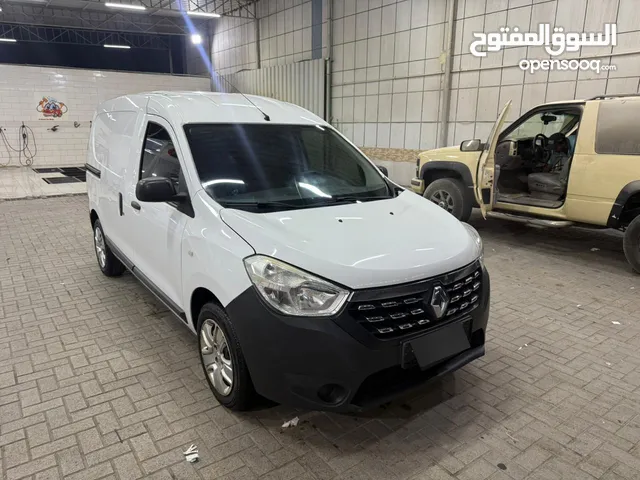 renaults 2022 V4 GCC price 28,000 AED