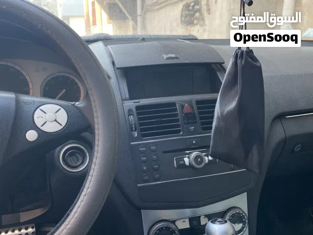 2009 مرسيدس بنز الفئة-C C 300