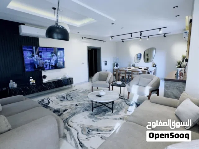 شقه مفروشه للإيجار اليومي في الشيخ زايد موقع مميز بجوار مول ذا جيت