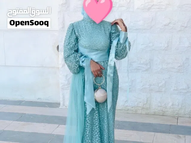 فستان سهرة للمحجبات للبيع