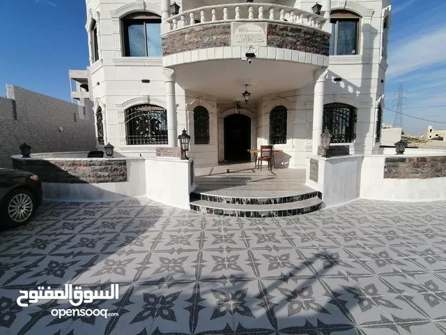 375m2 More than 6 bedrooms Villa for Sale in Zarqa Dahiet Al Amera Haya