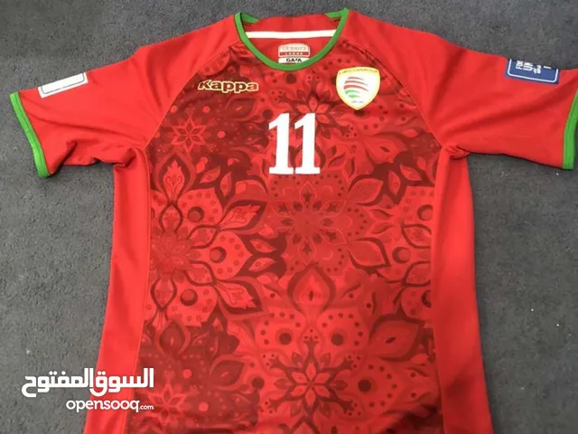 للبيع تيشيرت لاعب اصلي محسن الغساني من اللاعب نفسه لعب فيه مباراه الكويت وعمان الاخيره