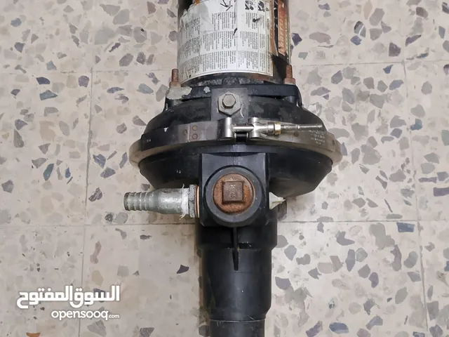 ماتور مياه نوعية عملية وقوية في نظام سحب من الآبار ويرفع لطوابق يتحمل جهد عالي ماتور جبار