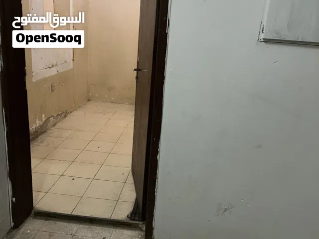 200 m2 2 Bedrooms Apartments for Rent in Farwaniya Ferdous