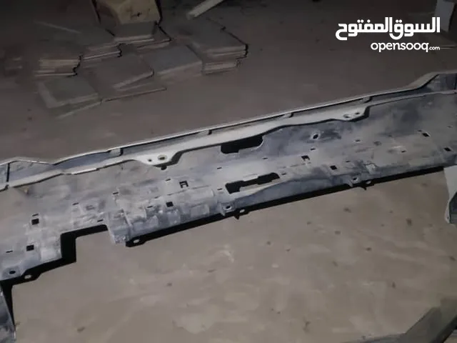 مطلوب قطع غيار مستخدمه لسياره لاندكروزر 2015