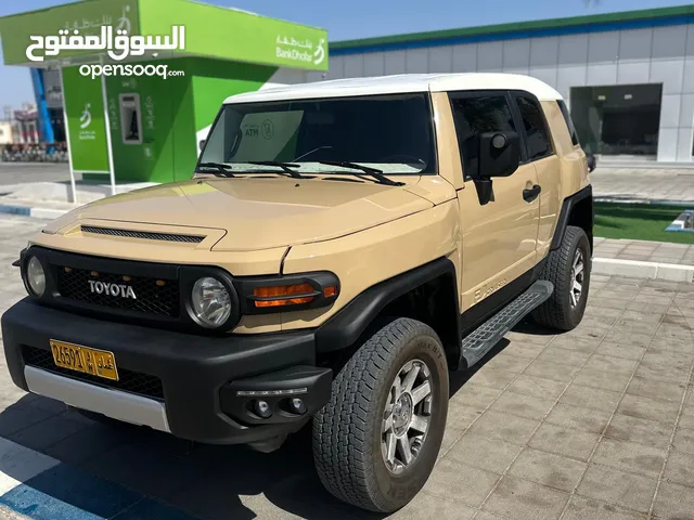 Used Toyota FJ in Al Sharqiya
