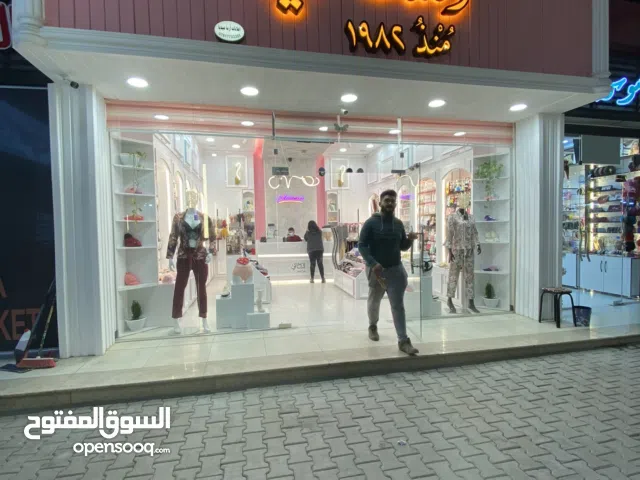 محل تجاري مؤثث للبيع في الغزاليه موقع مميز