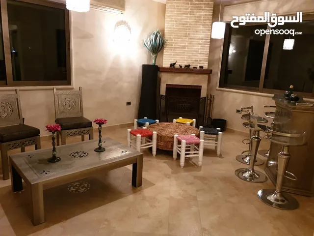 4 Bedrooms Farms for Sale in Amman Um Rummanah
