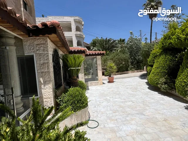 شقة ارضيه للبيع بسعر مغري خلف مجدي مول شارع الجامعة من المالك مباشره