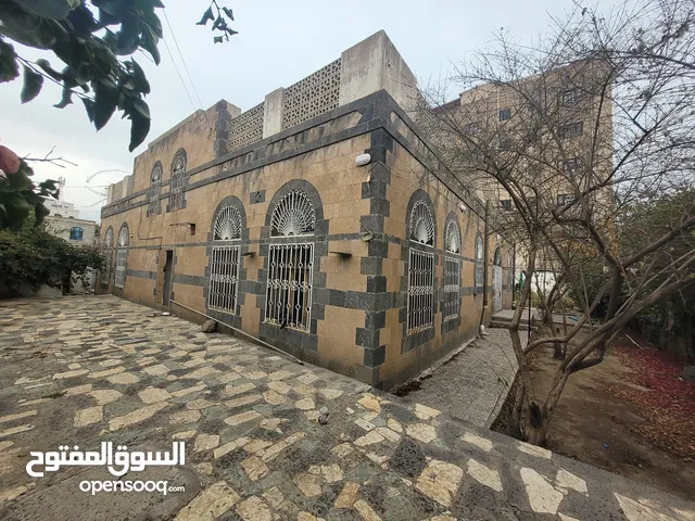 200 m2 4 Bedrooms Townhouse for Rent in Sana'a Assafi'yah District