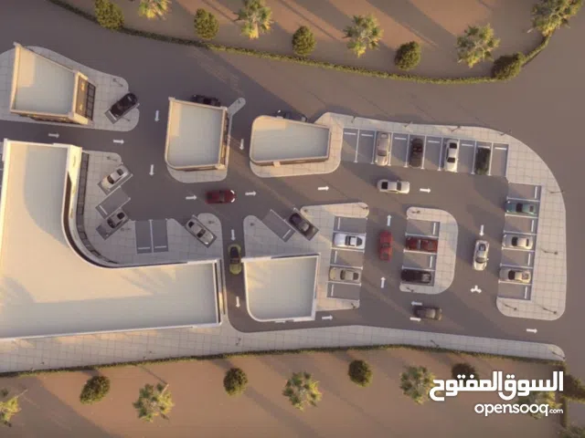 امتلك محلك على اول خط من شارع السلطان قابوس ودفعة ميسرة 50% والباقي 50% عند الاستلام مع محمد