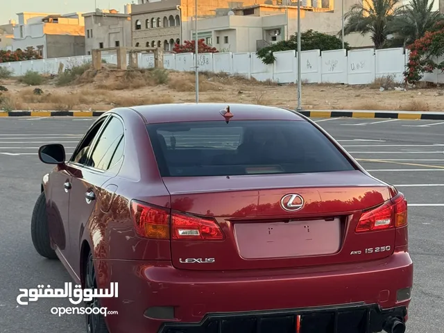 لكسز is250