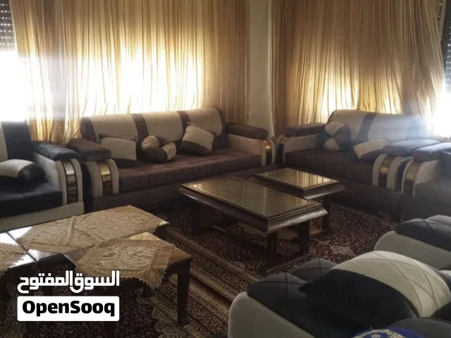 380 m2 3 Bedrooms Villa for Sale in Zarqa Birayn