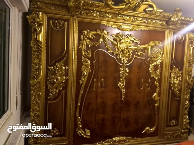 غرفة نوم مصري دمياط شحن والورد عضم الاصلي وخشب ثقيل جدا وكبيره استعمال سنتين التواصل فقط واتس