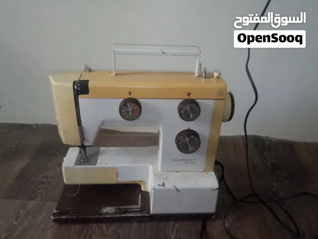 ماكينة خياطة قديمة من شركة Singer ب6000 ألف وتوصيل مجاني في صنعاء