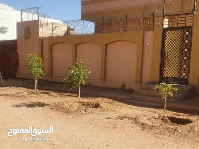 منزل بحي الأزهري للبيع من أملاك العقارية