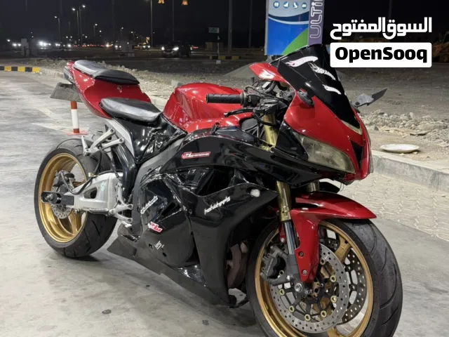 2011 هوندا CBR600RR