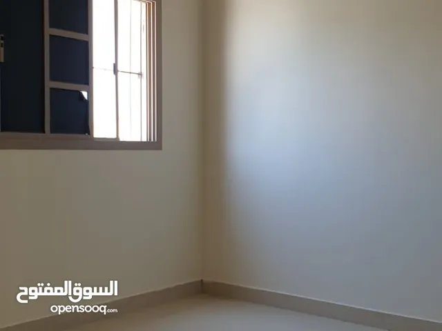90m2 2 Bedrooms Apartments for Rent in Muharraq Galaly