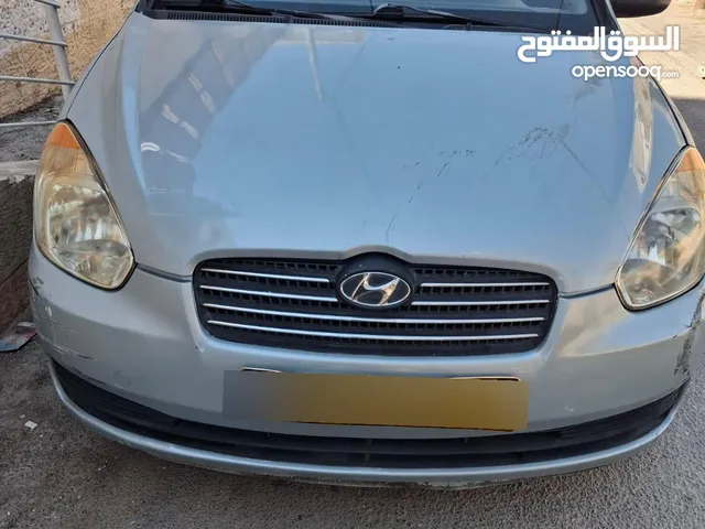 سياره هونداي نمره صفرا اكسنت بحاله ممتازه فيها ترخيص بسعر 4000 شيكل
