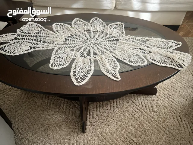 طاولة وسط وطاولتين جانبية مستعمل بحالة ممتازة ثقيل