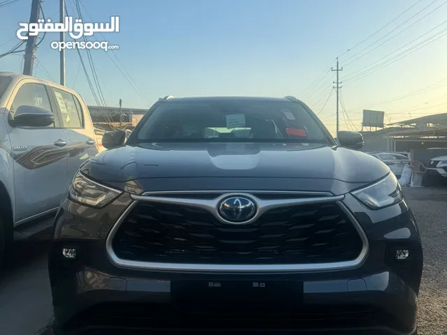 New Toyota Highlander in Baghdad